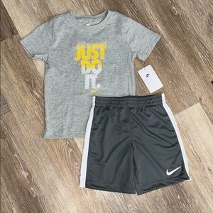 NEW Nike Gray T-Shirt and Dark Gray Shorts Set
